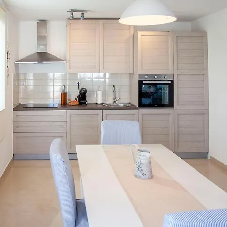 Inela - Peaceful Apartment Zadar